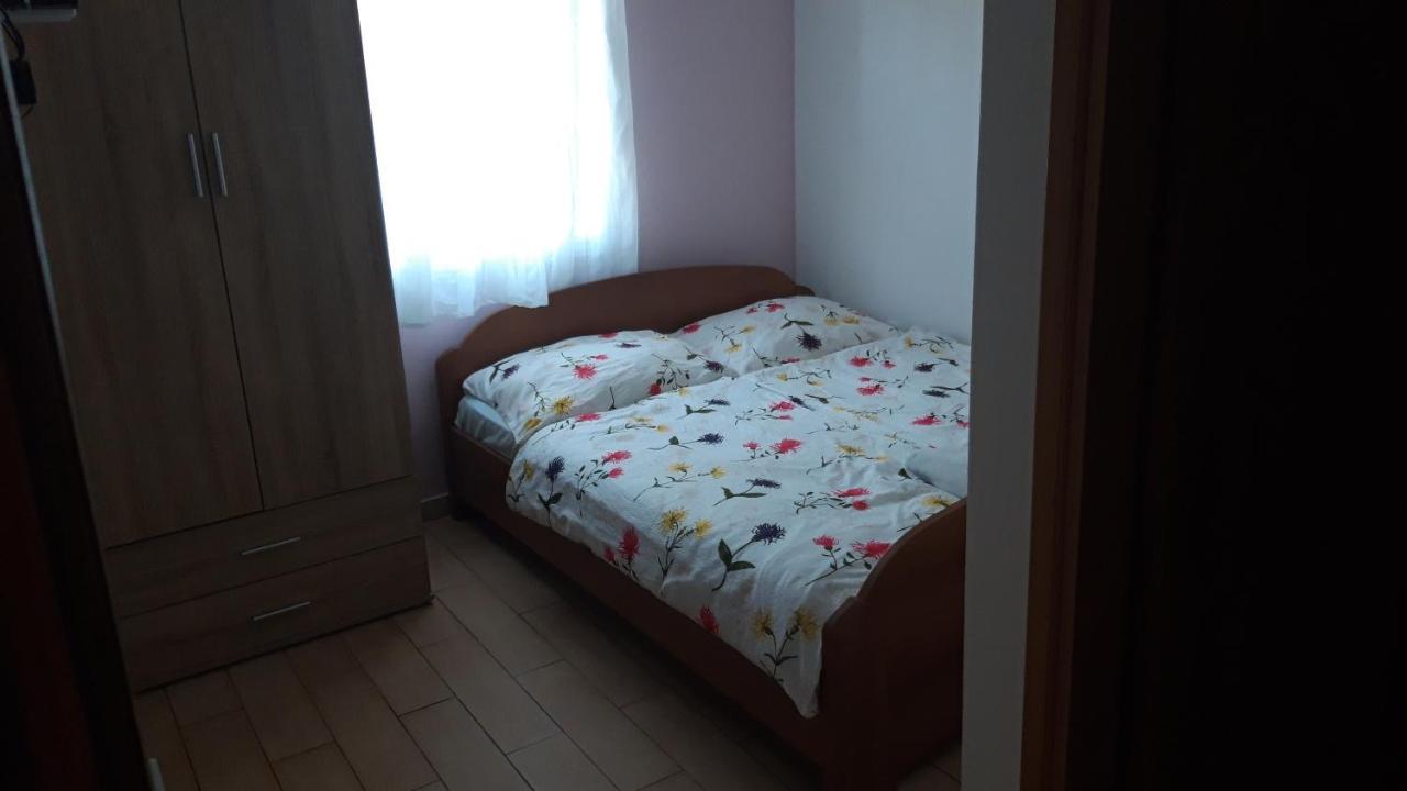 Apartments Residence V 波雷奇 外观 照片